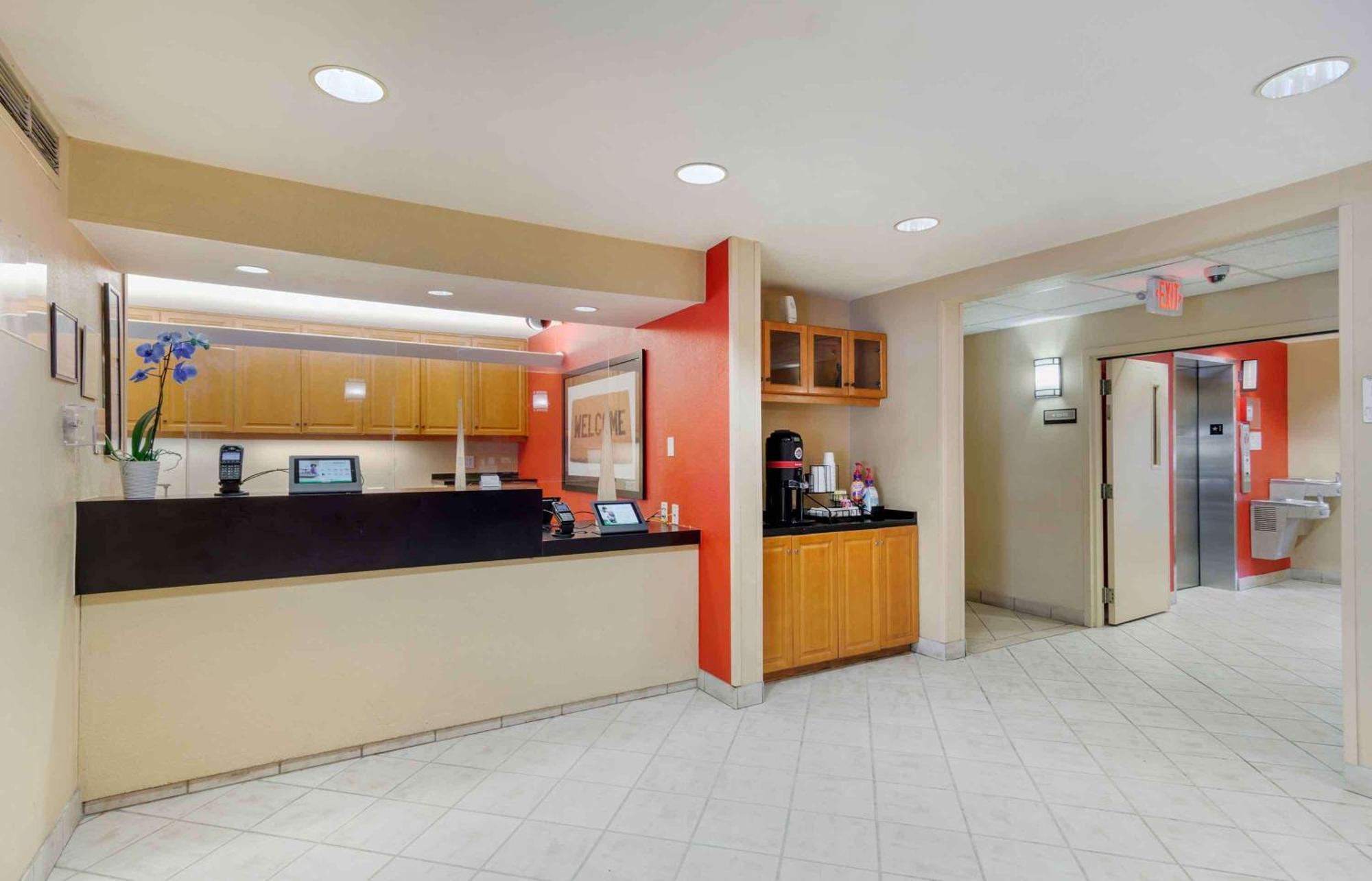 Extended Stay America Select Suites - Atlanta - Buckhead Chamblee Exterior photo